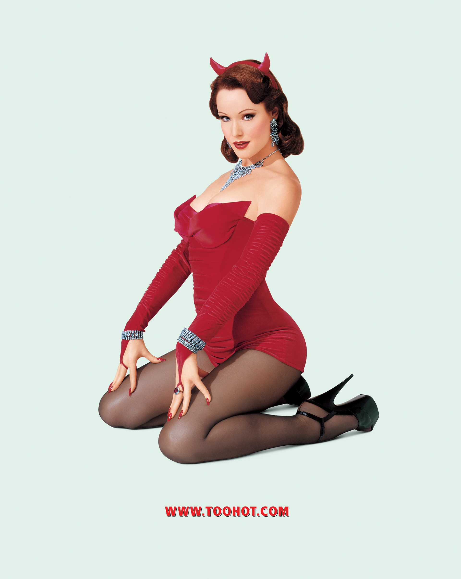 alt_cin_kneeling_rgb